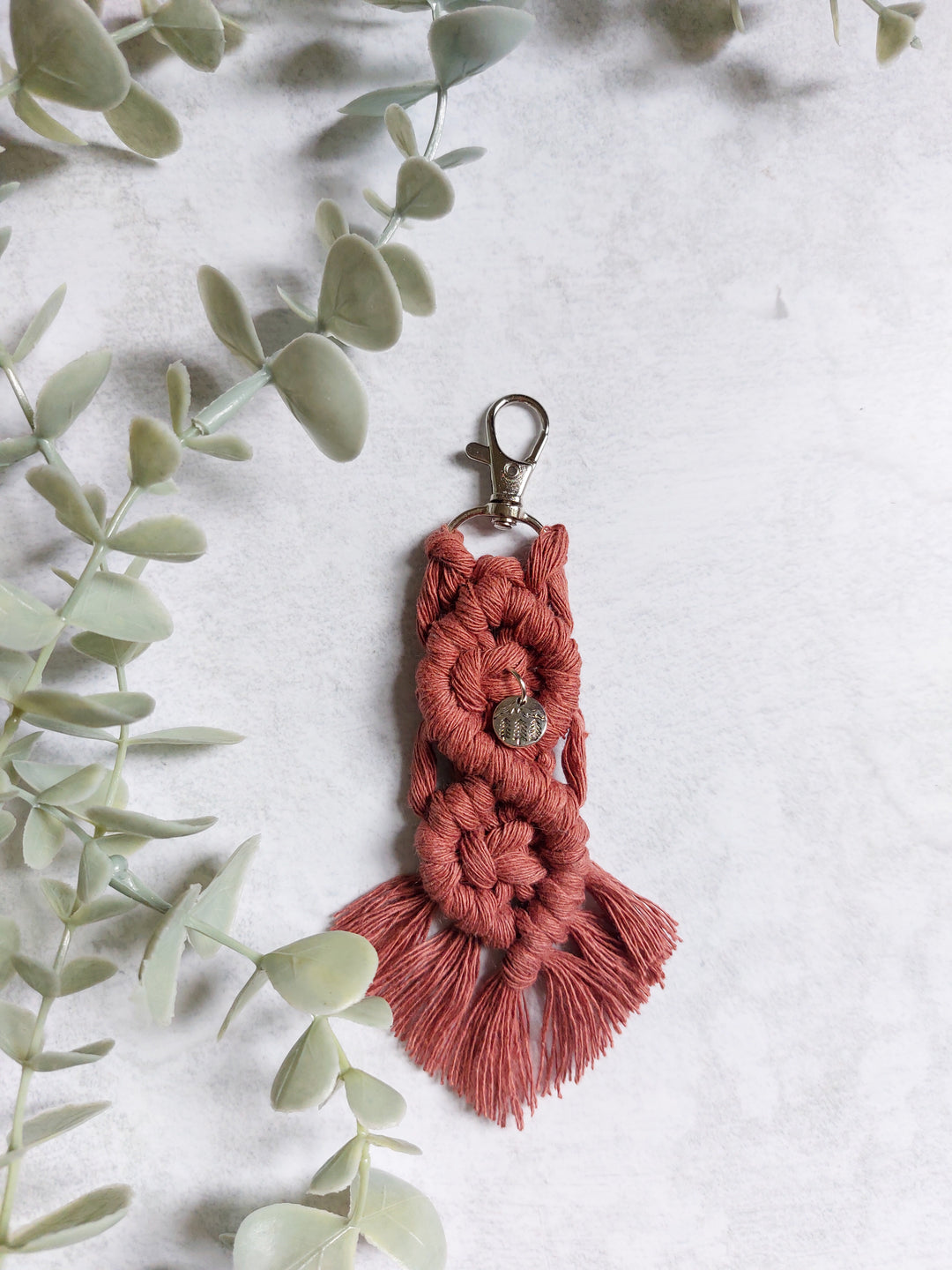 Macramé Keychain With Mountain Charm - Short