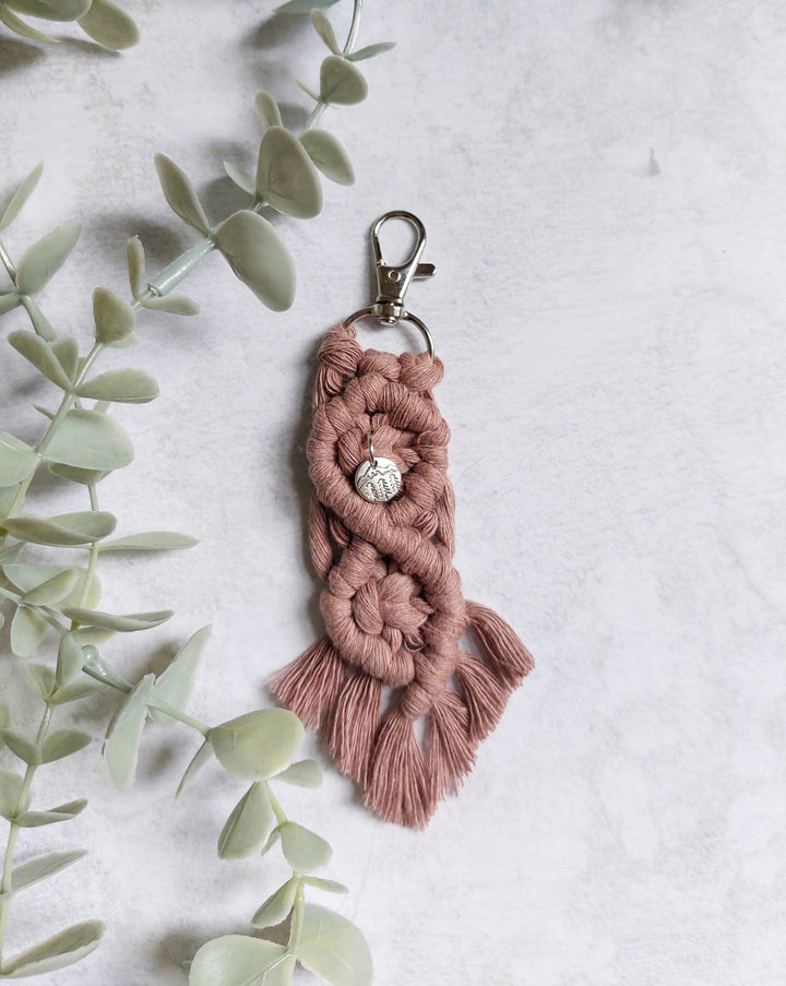 Macramé Keychain With Mountain Charm - Short