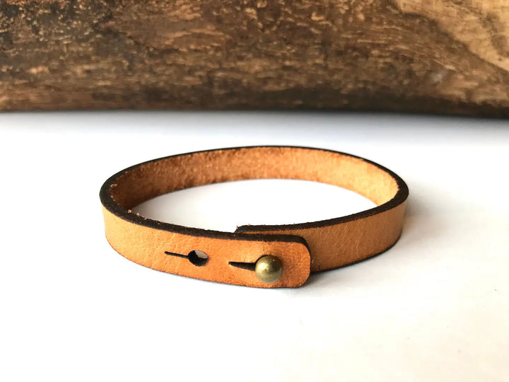 'Best Mom Ever' Thin Leather Bracelet