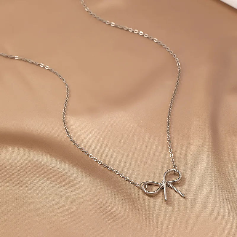 Dainty Bow Necklace