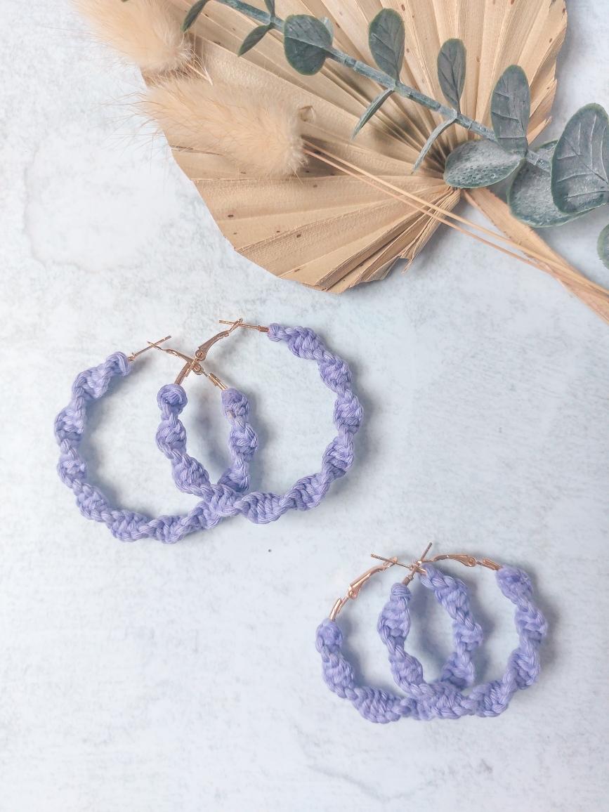 1.5" Lavender Spiral Hoop
