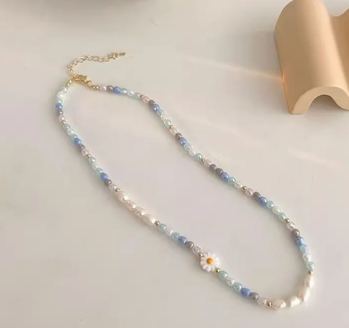 Daisy Accent Necklace
