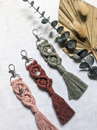 Mountain Charm Circle Macramé Key Chain