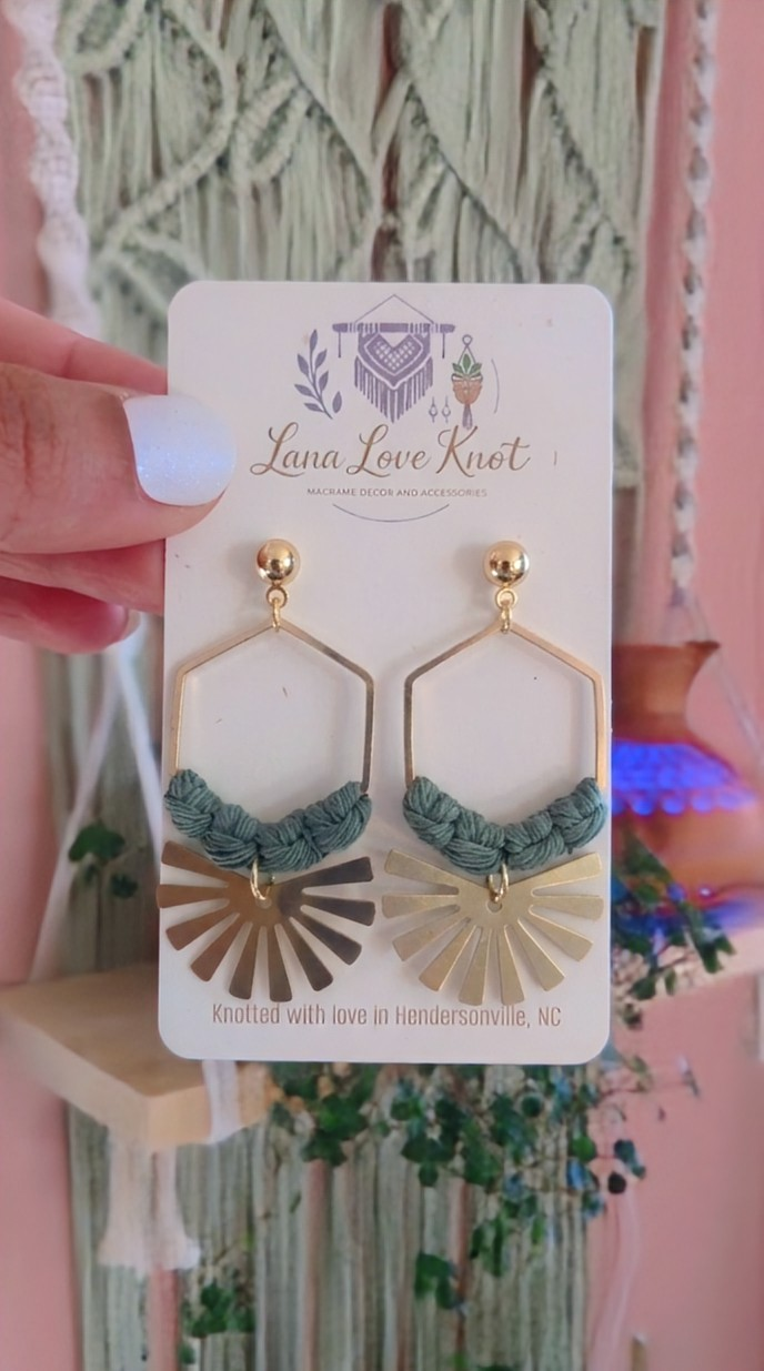 Hexa-Sun Hang Macramé Dangles