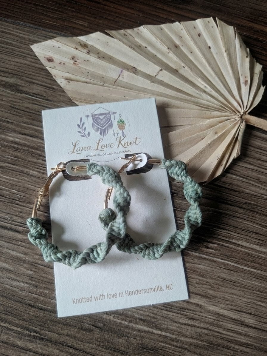 1.5" Twisted Macramé Hoops