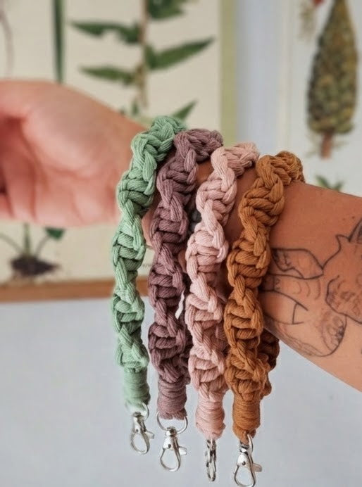 Spiral Macramé Wristlet