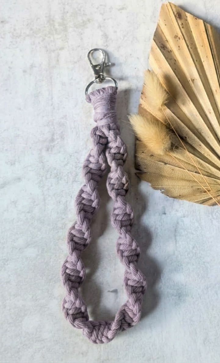 Spiral Macramé Wristlet