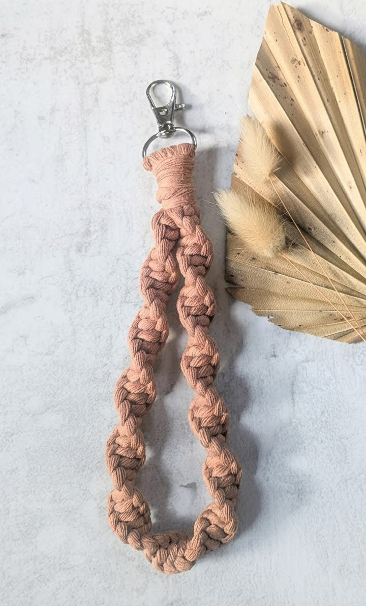 Spiral Macramé Wristlet