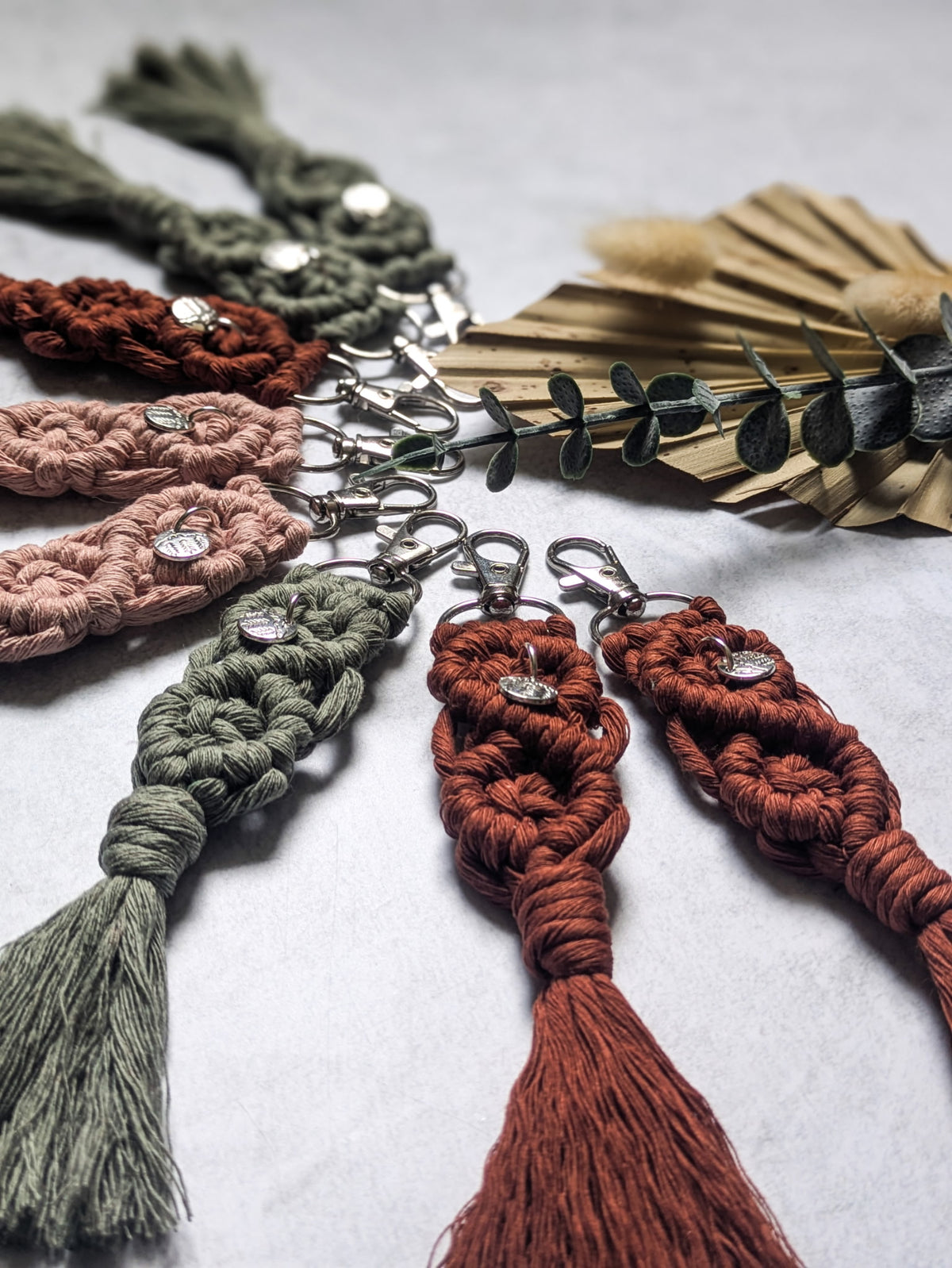 Mountain Charm Circle Macramé Key Chain