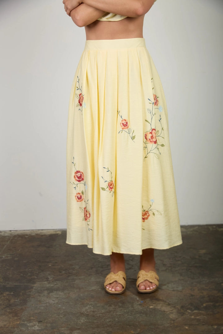 Floral Embroidery Skirt