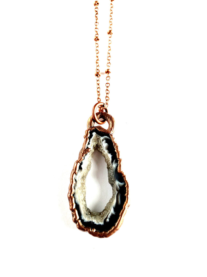 Oco Agate Geode Necklace