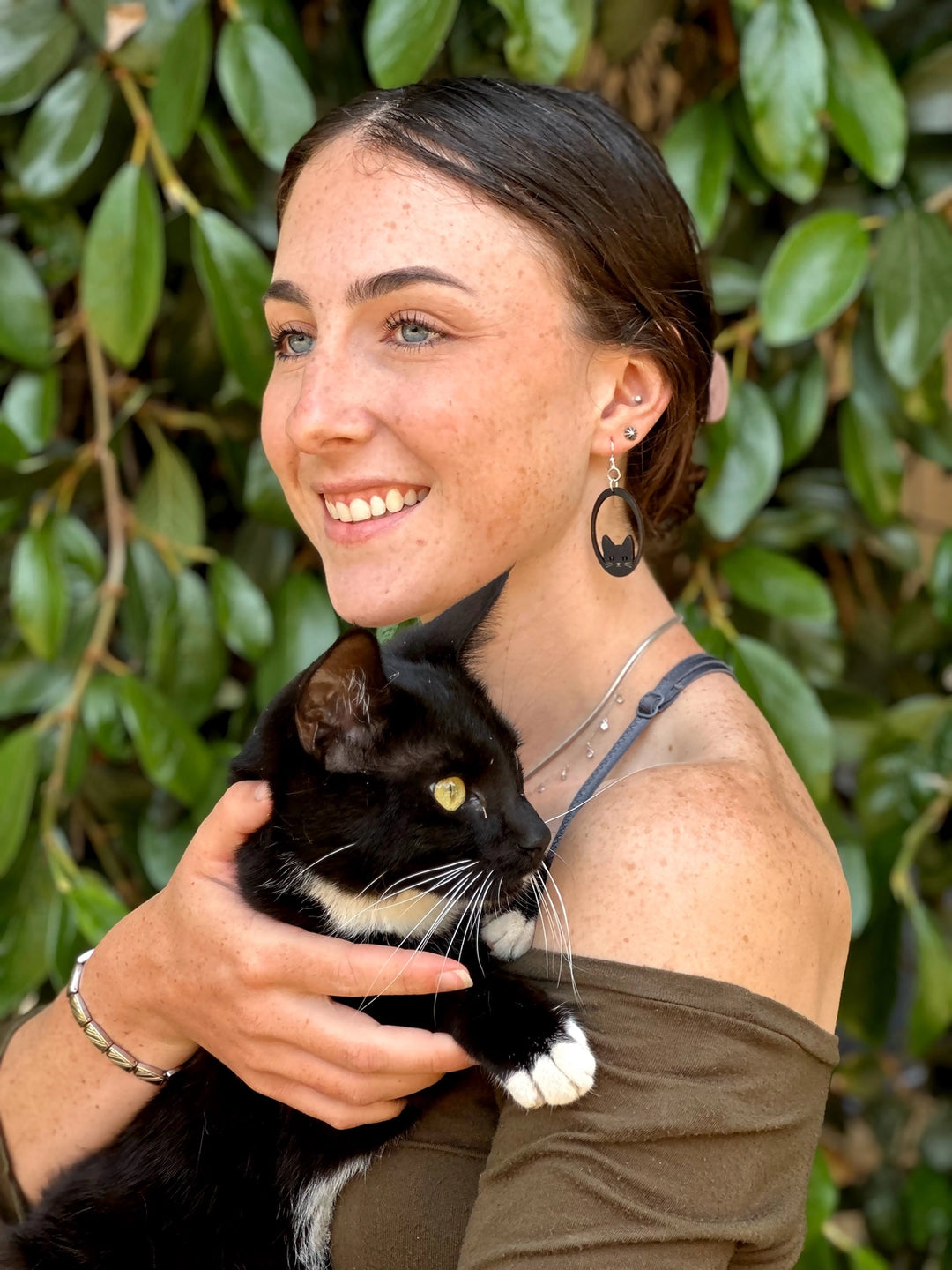 Sneaky Cat - Lasercut Wooden Earrings