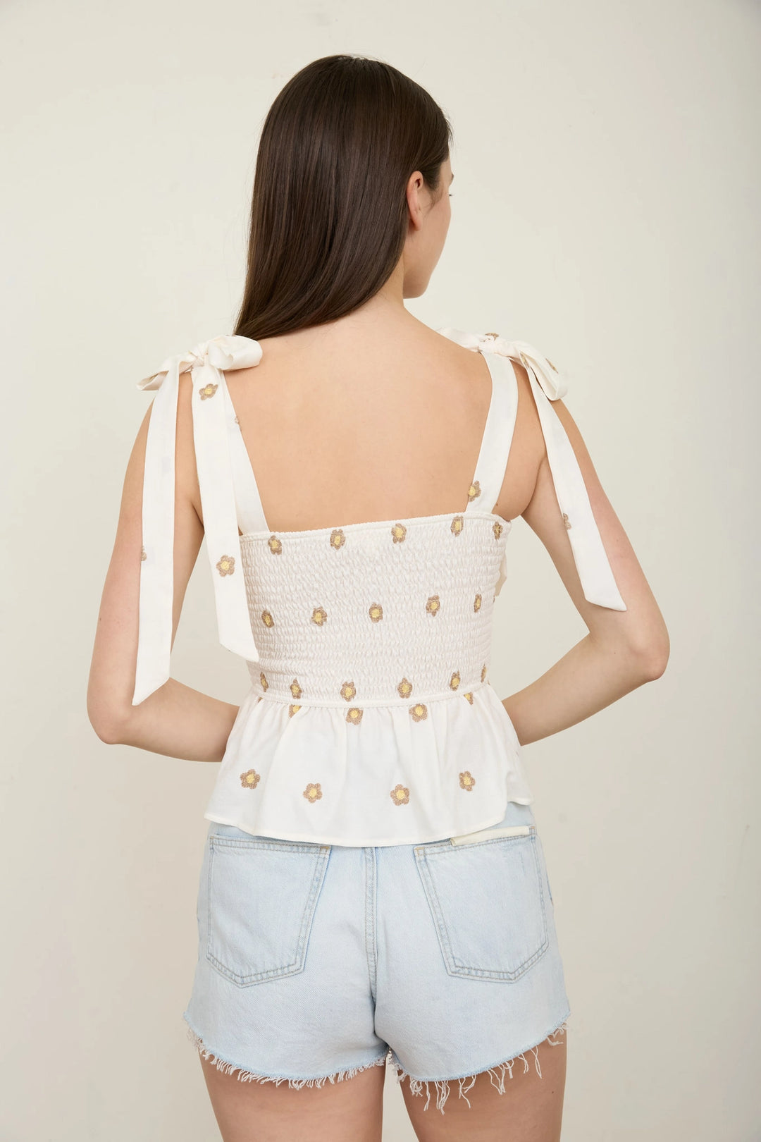 Daisy Embroidered Sleeveless Top