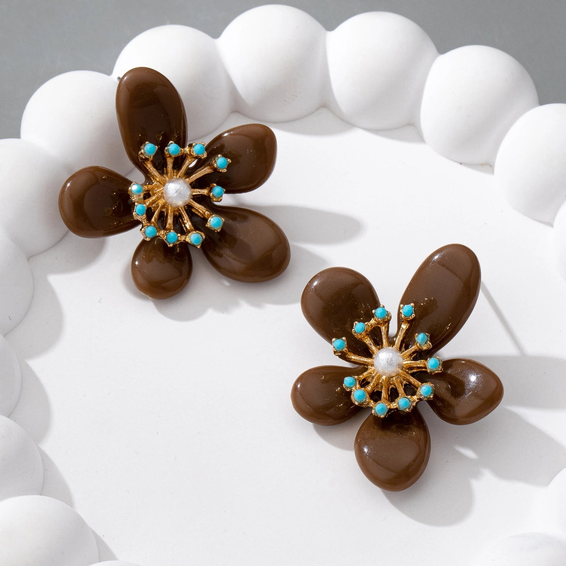 Vintage Resin Flower