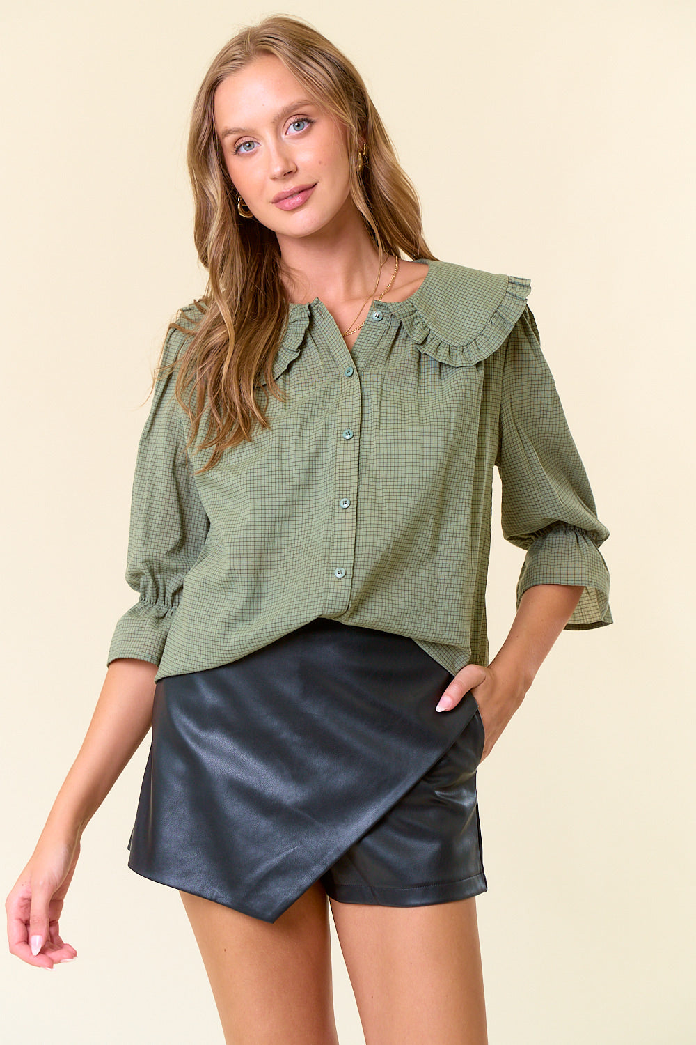 Peter Pan Collar Button-Down