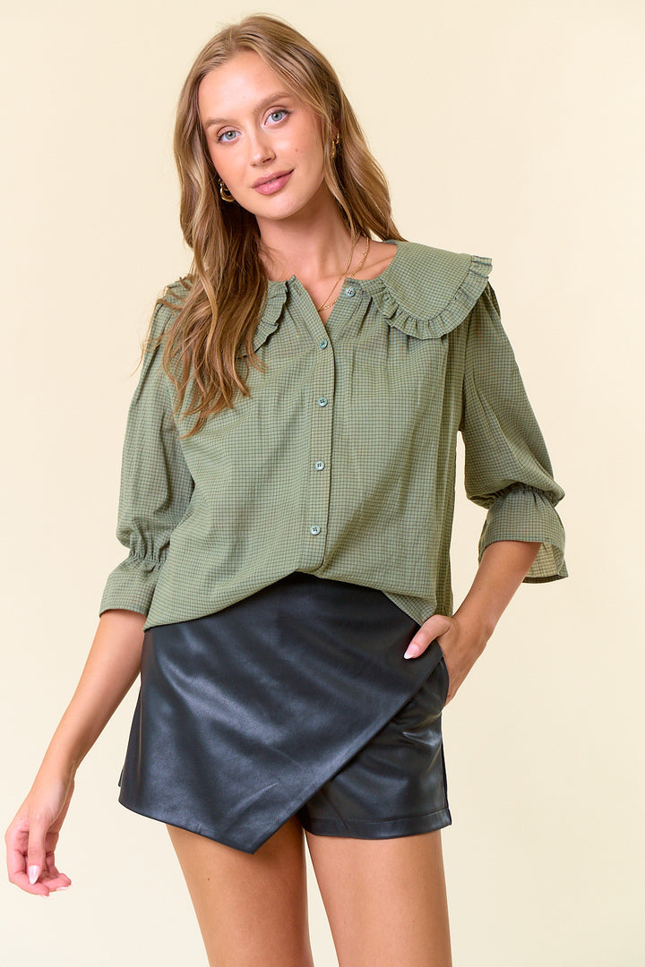 Peter Pan Collar Button-Down