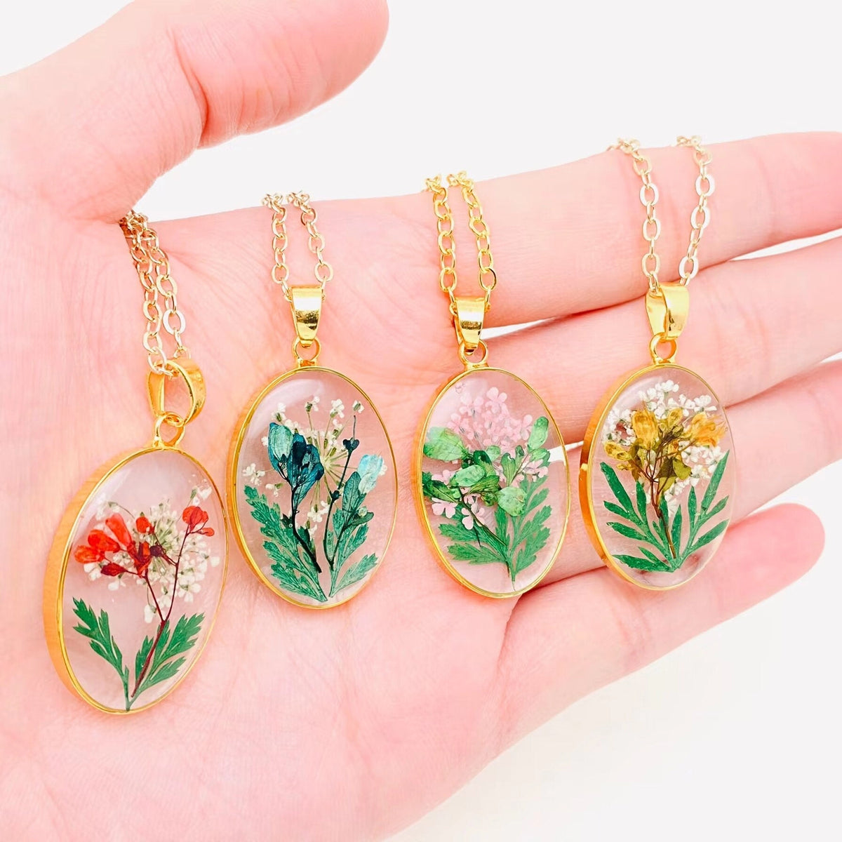Oval Pressed Flower Necklace