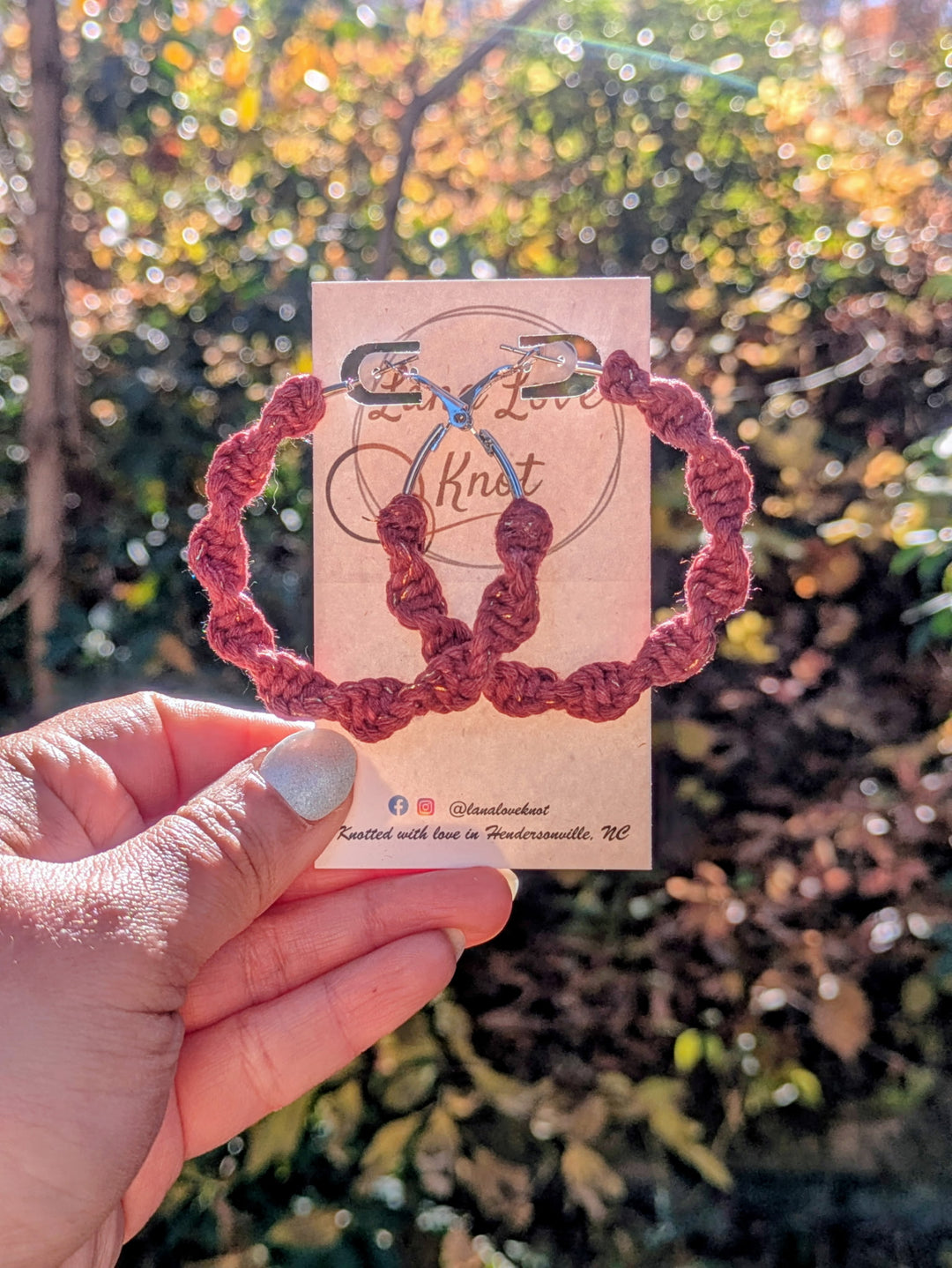 Sweetheart Twist Hoops