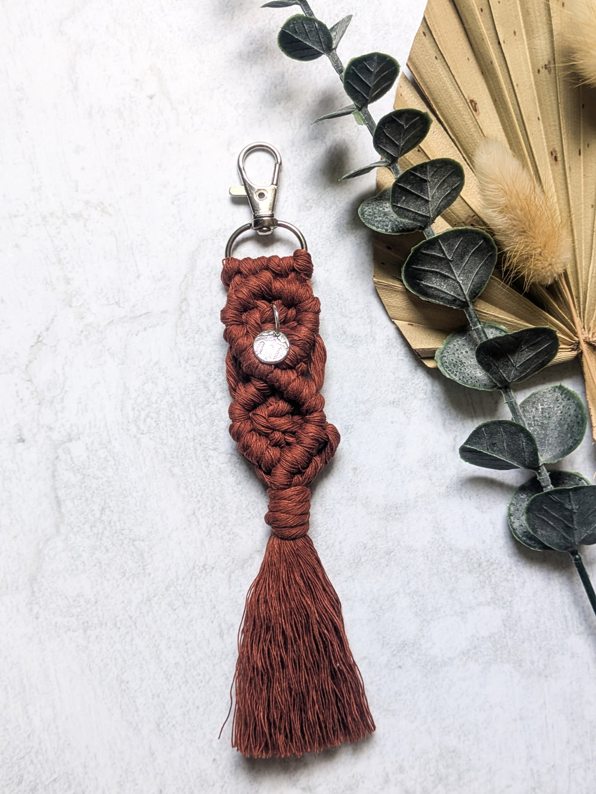 Mountain Charm Circle Macramé Key Chain