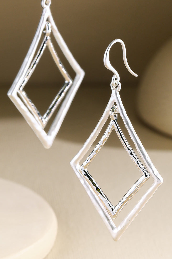 Nested Rhombus Dangle