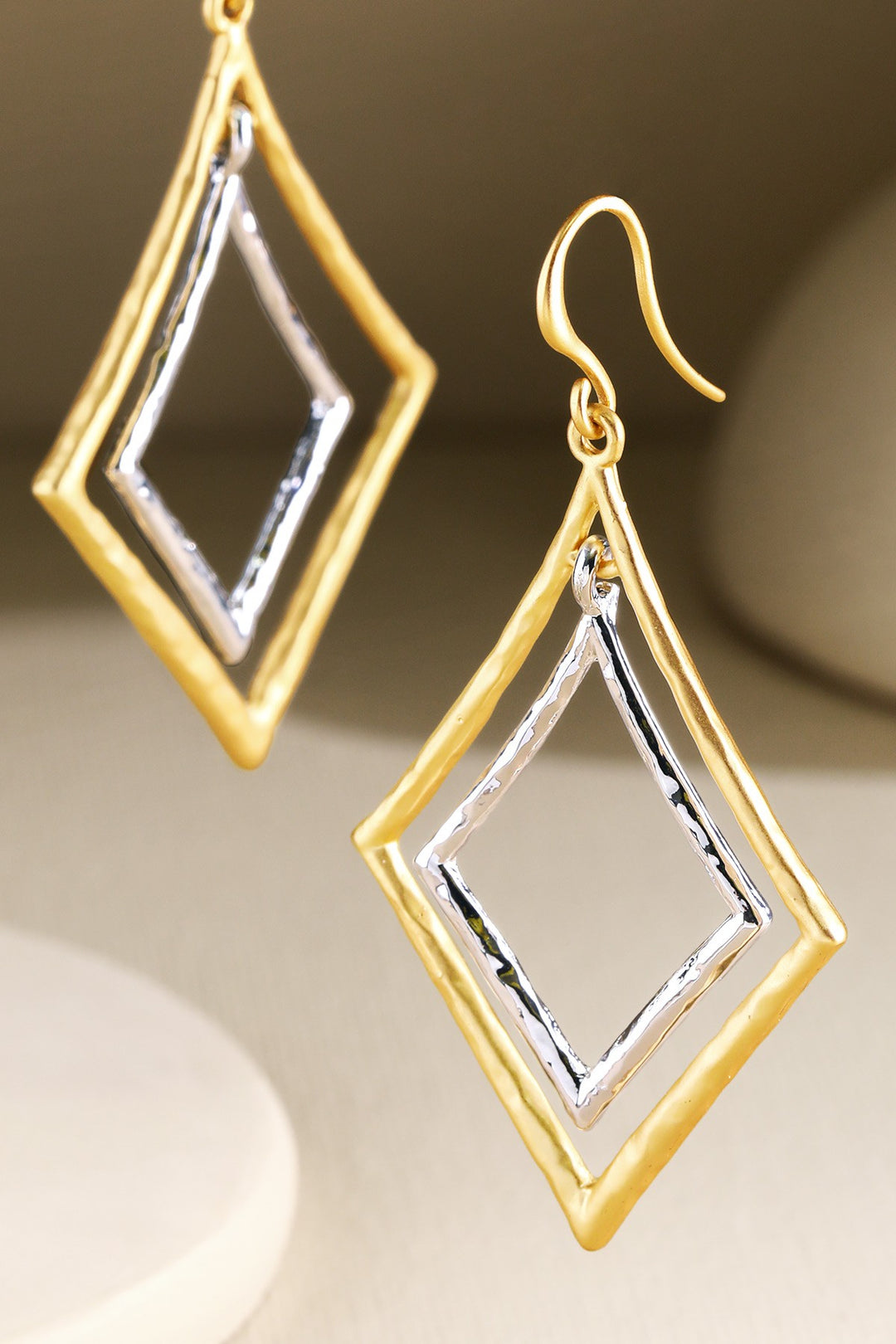 Nested Rhombus Dangle