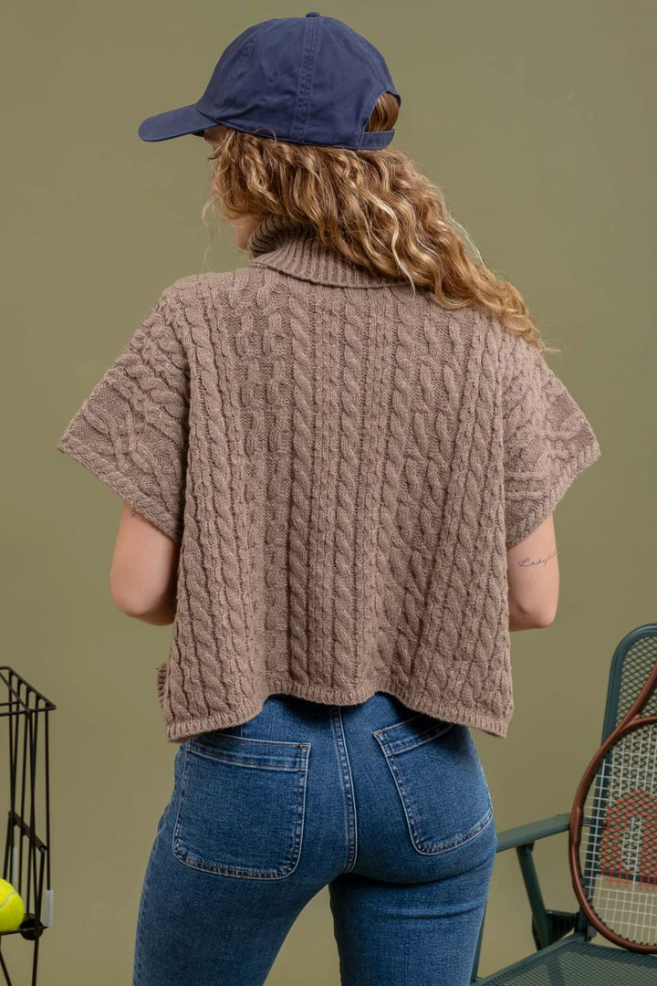 Short Sleeve Cable Knit Top