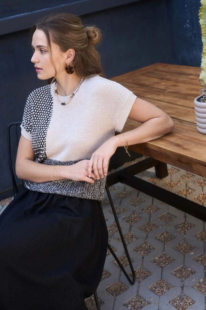 Colorblock Sleeveless Knit Top