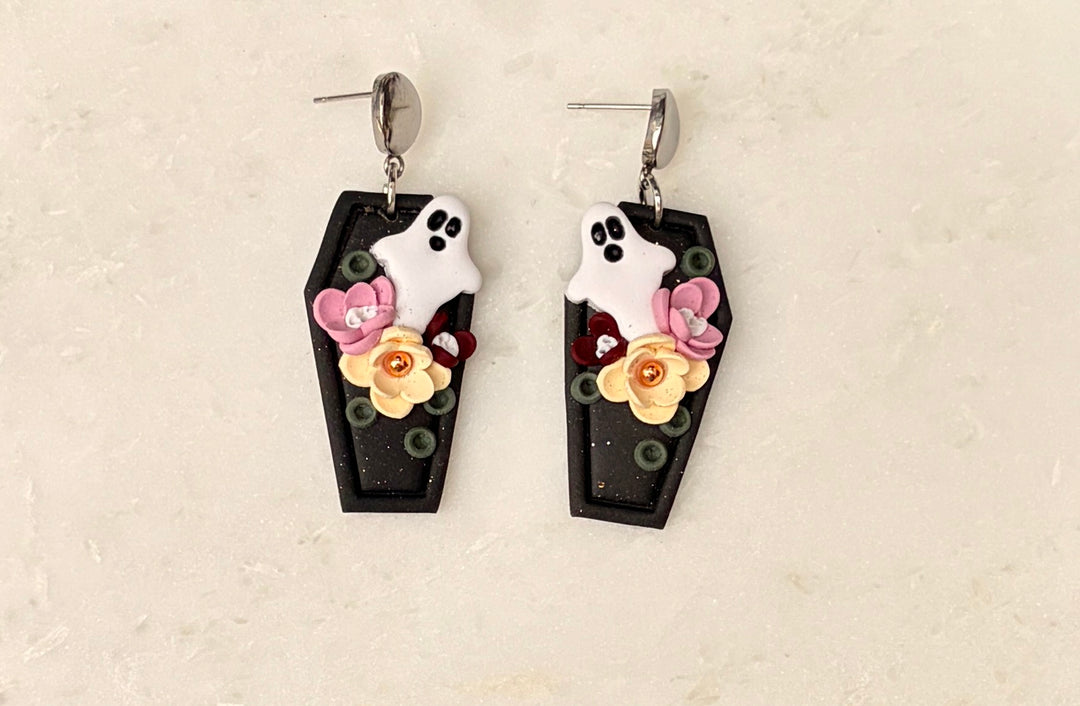 Coffin W/ Ghost + Flowers