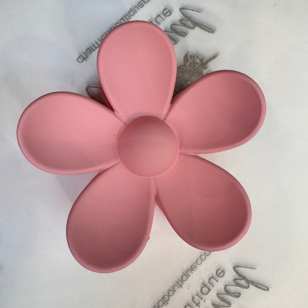 Matte Daisy Flower Clip