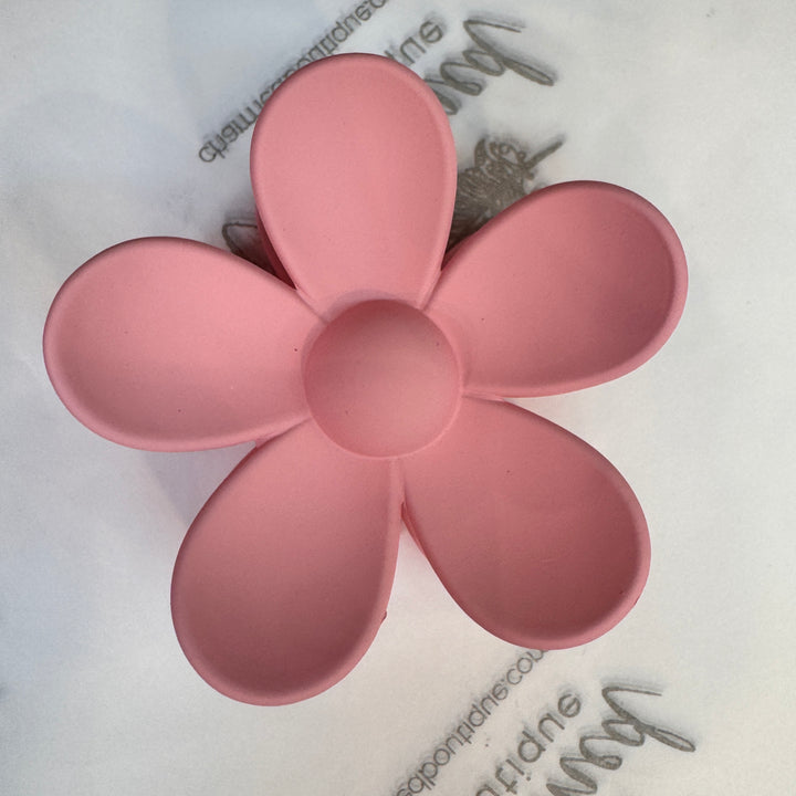 Matte Daisy Flower Clip