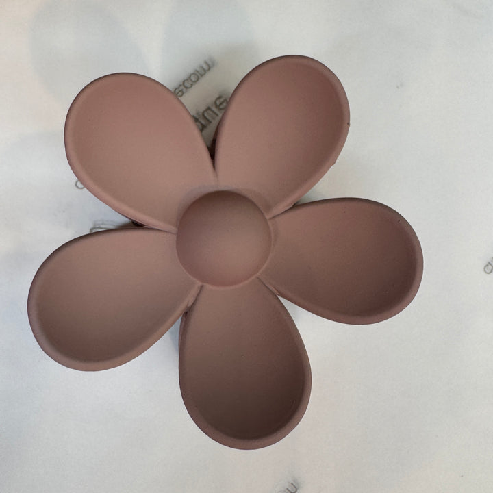 Matte Daisy Flower Clip