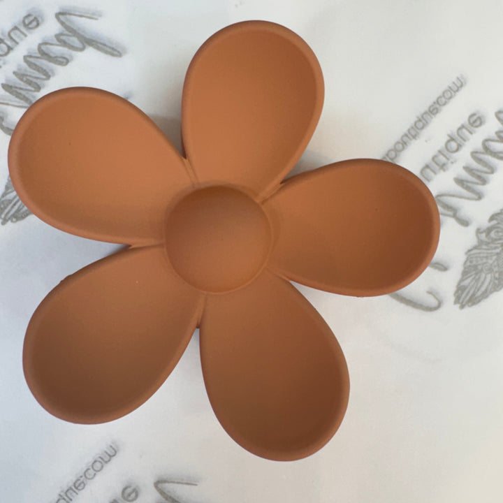 Matte Daisy Flower Clip
