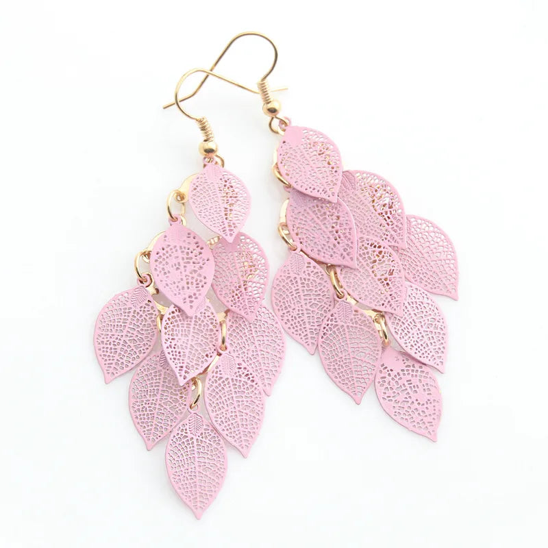 Cascading Leaves Dangle