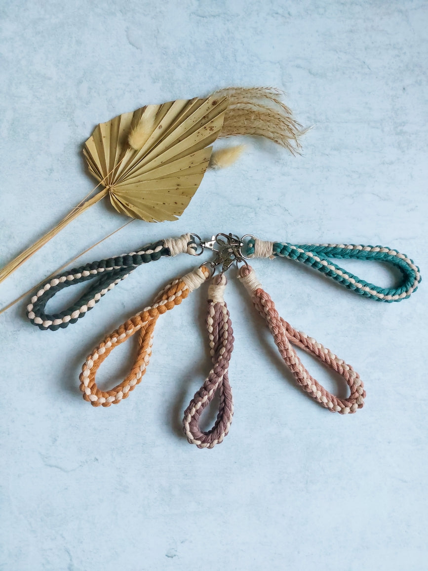 Macramé Wristlet - Spring / Summer