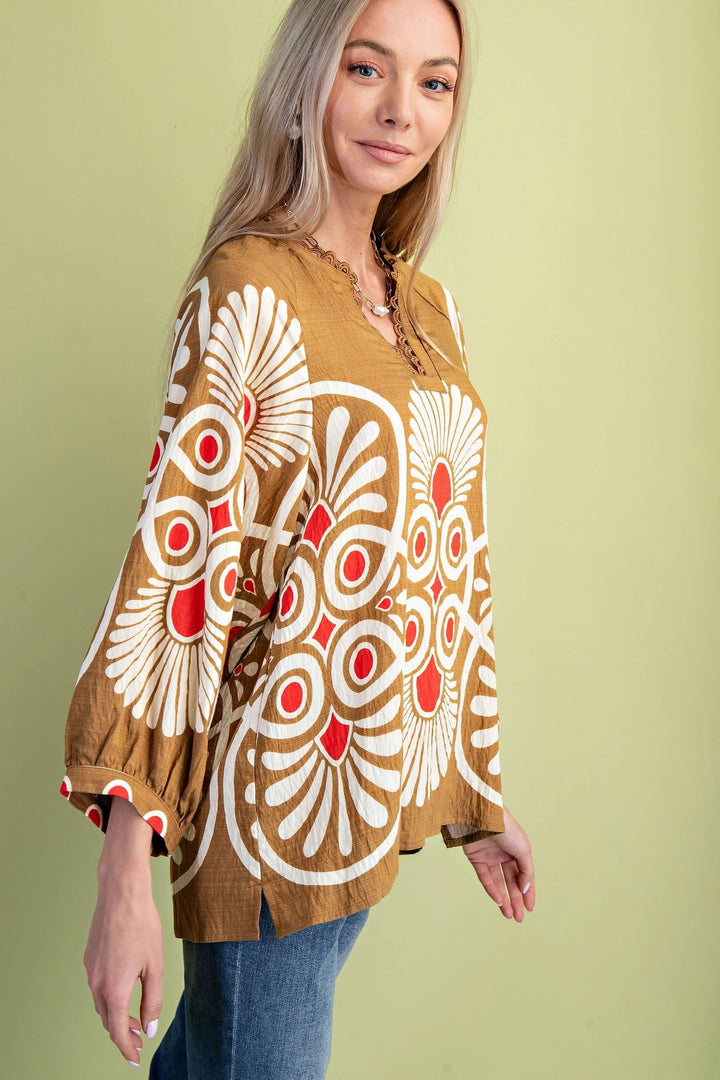 Decorative Notch Neck Printed Top