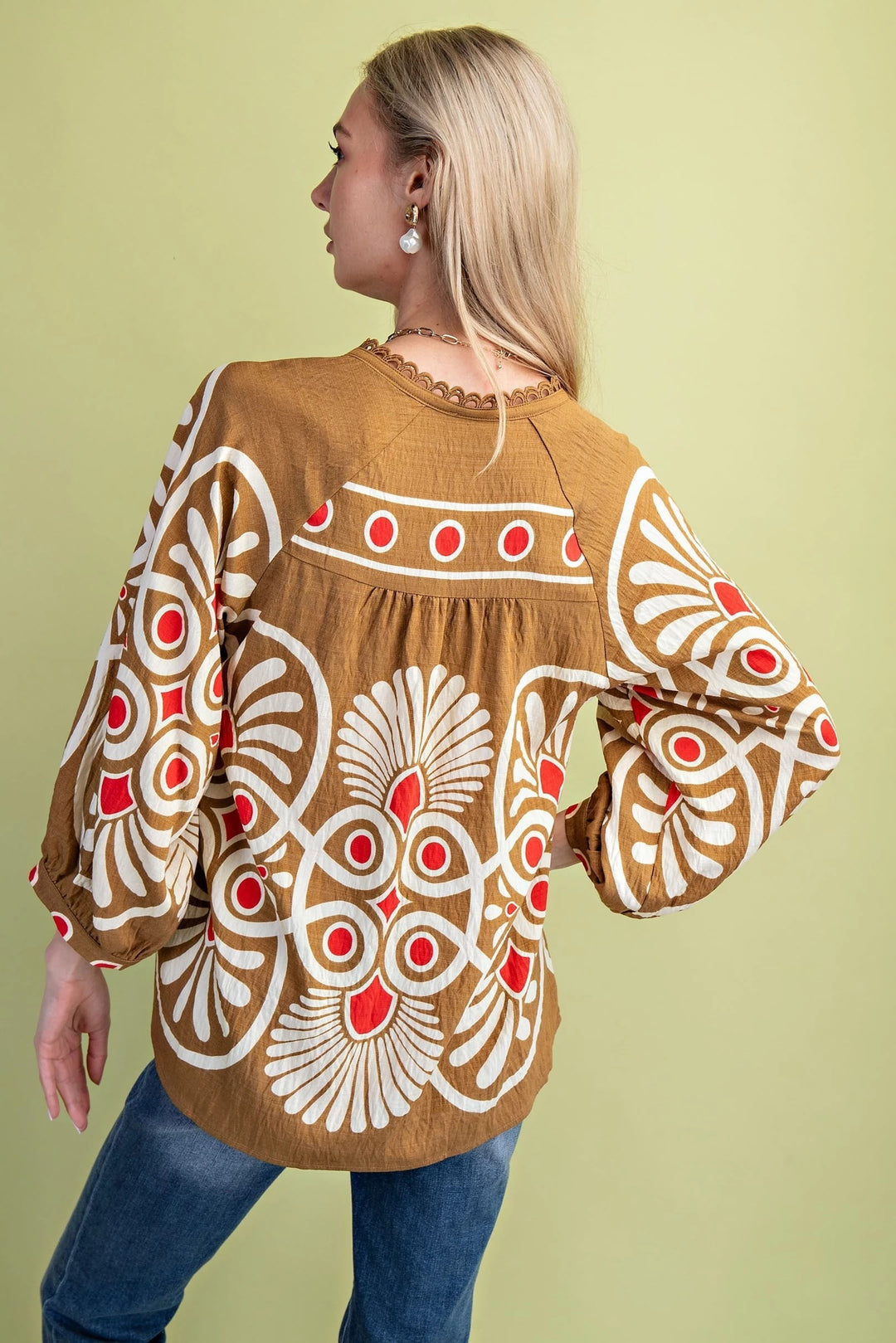Decorative Notch Neck Printed Top