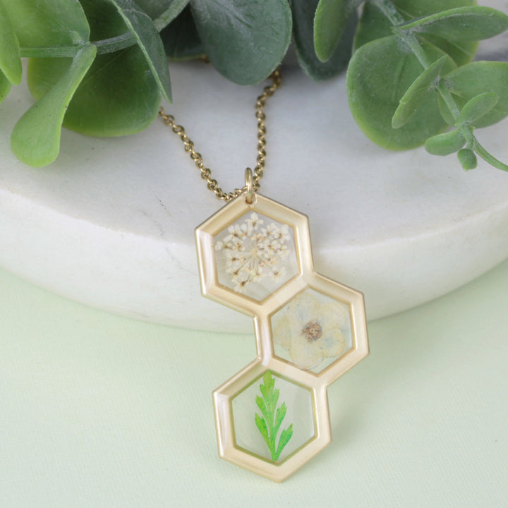 Dried Flower Honeycomb Necklace