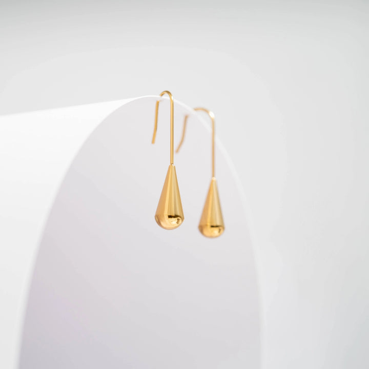 18K Droplet Dangle