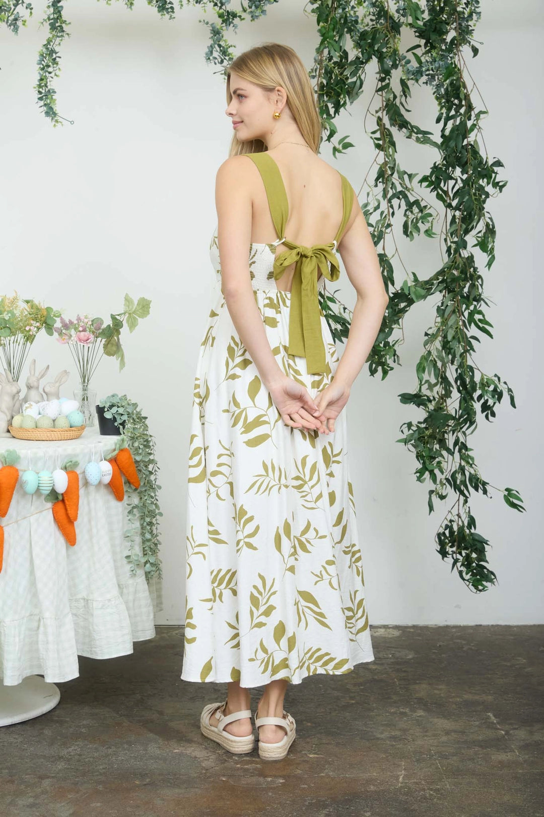 Leaf Print Dress With Bow Accent
