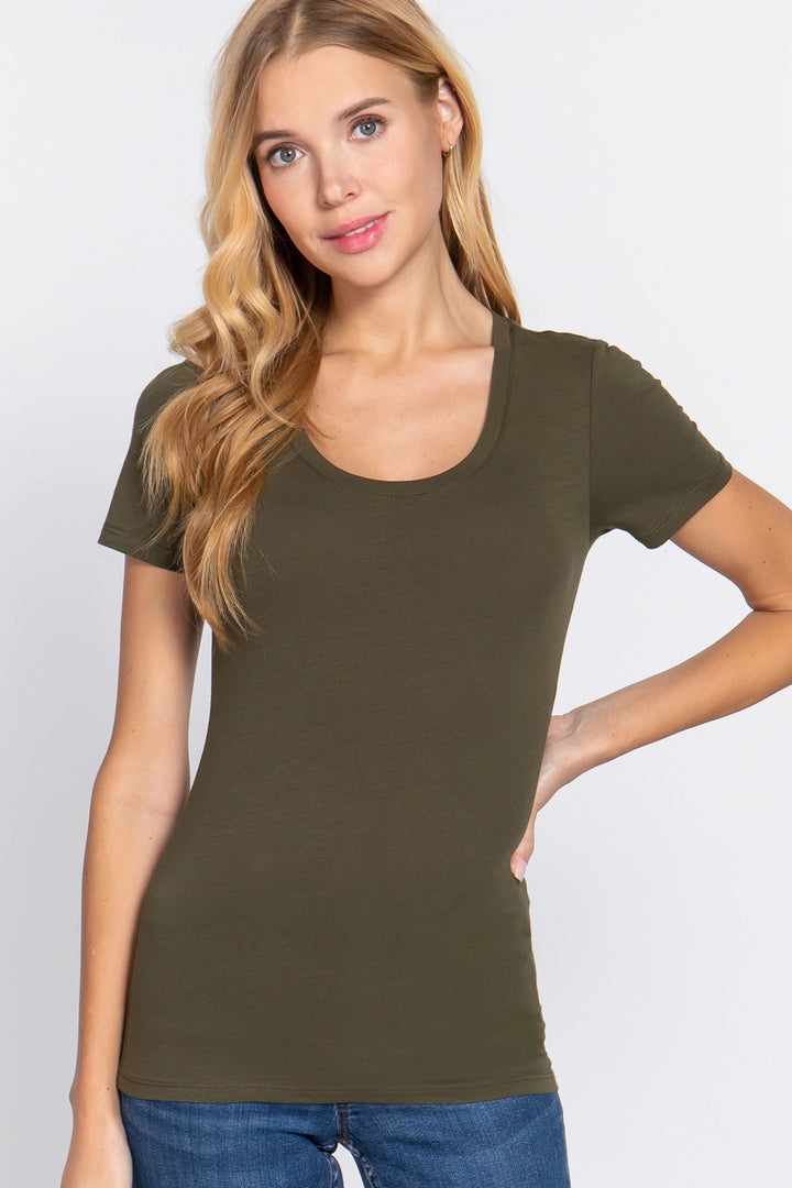 Scoop Neck Everyday Tee