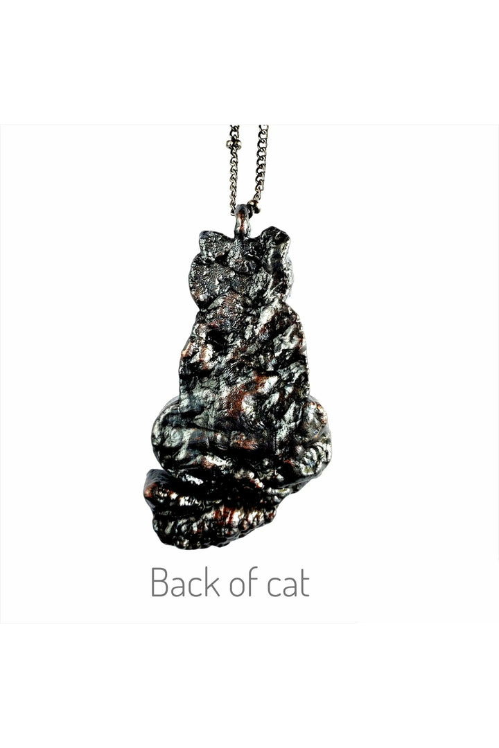 Glittery Chalcedony Cat Necklace