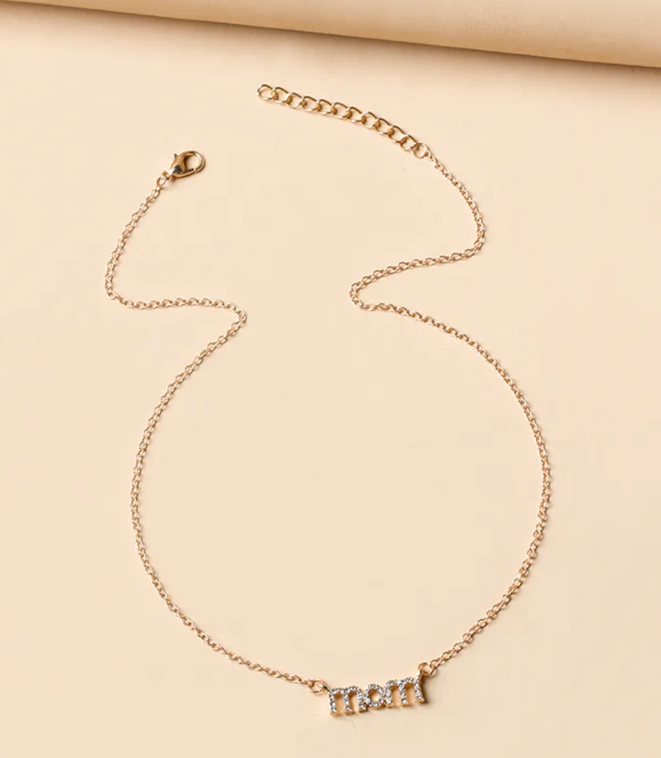 'MOM' Necklace